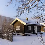 Authentic Log Near By Hunderfossen And Hafjell 別荘 *
